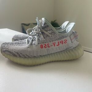 Yeezy 350 Blue tint size 5 men’s womens 6